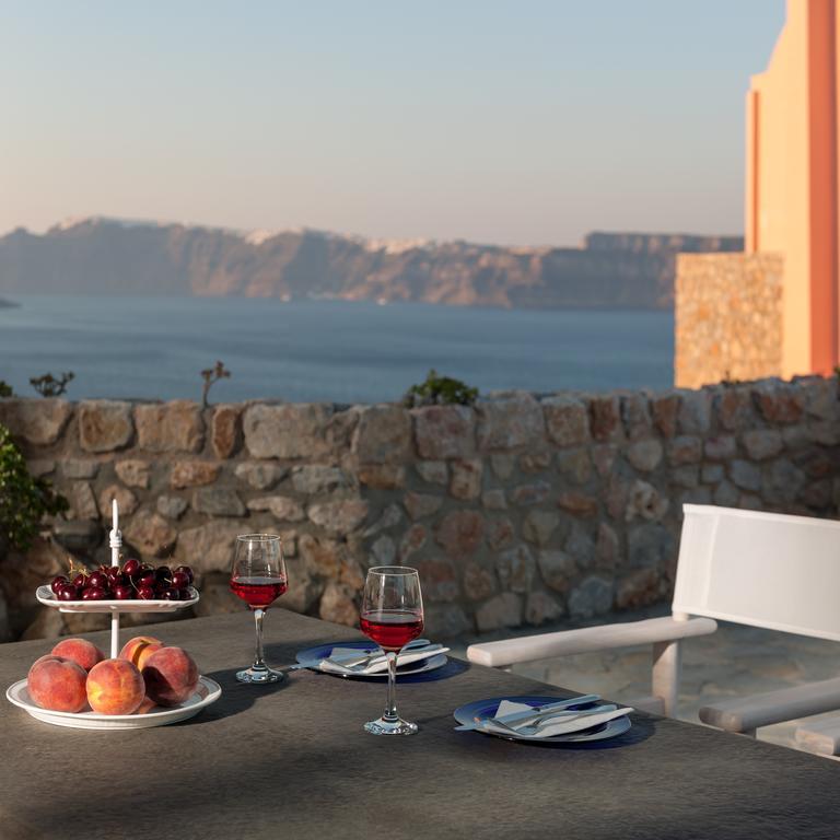 Red Cliff Villa 2Bedroom Villa With Caldera View And Plunge Pool Akrotírion Eksteriør billede
